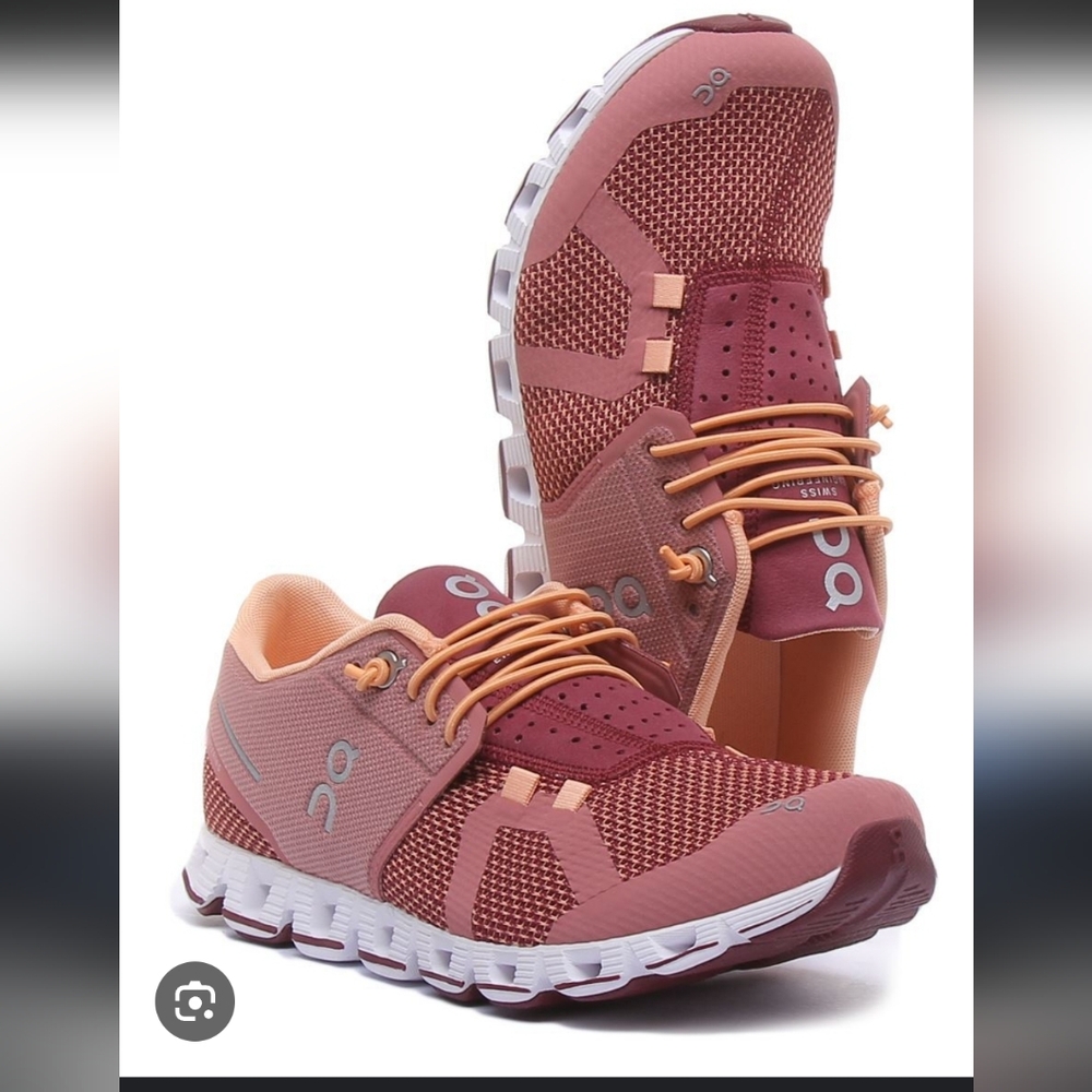 On Running Women's Athletic Shoes in Dusty Rose and Peach 7.5